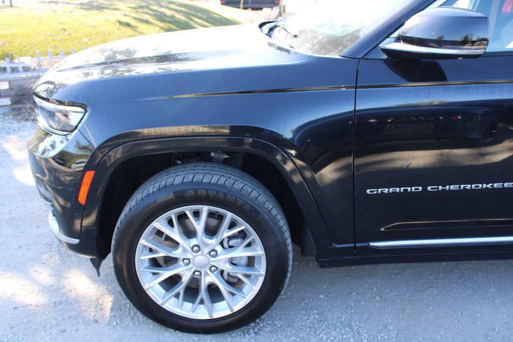 Used 2021 Jeep Grand Cherokee L Summit w/ Advanced Protech Group IV AWD/4WD image 7