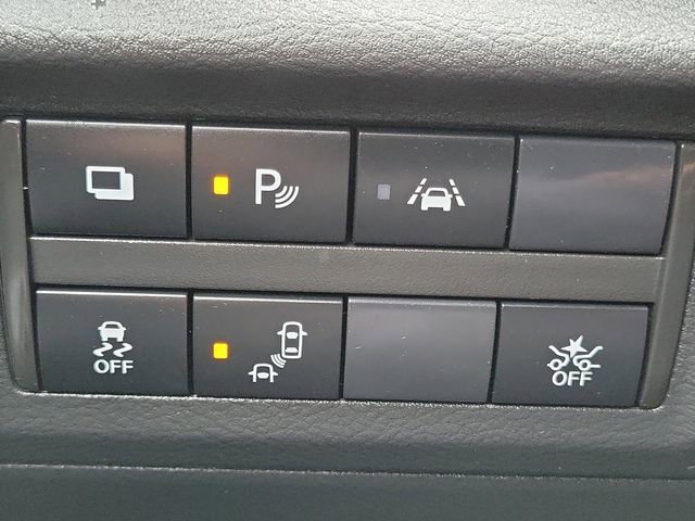 Used 2023 Nissan Kicks S image 18