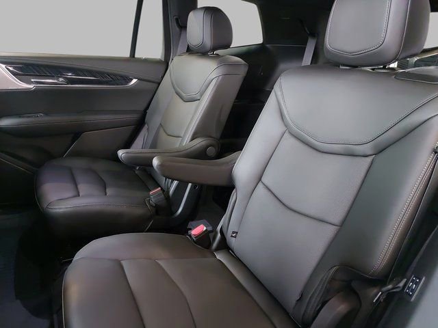 Used 2025 Cadillac XT6 Premium Luxury w/ Technology Package image 17