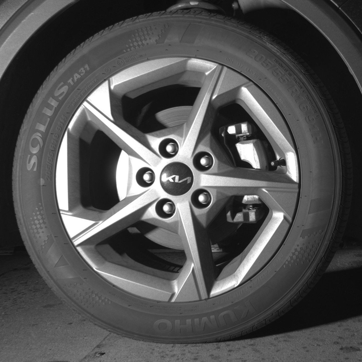 Used 2025 Kia K4 LXS FWD image 13