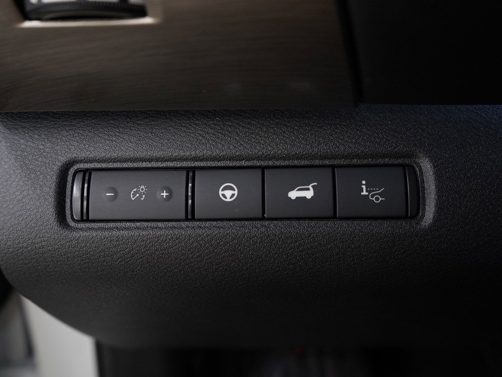 Used 2023 Nissan Pathfinder Platinum image 28