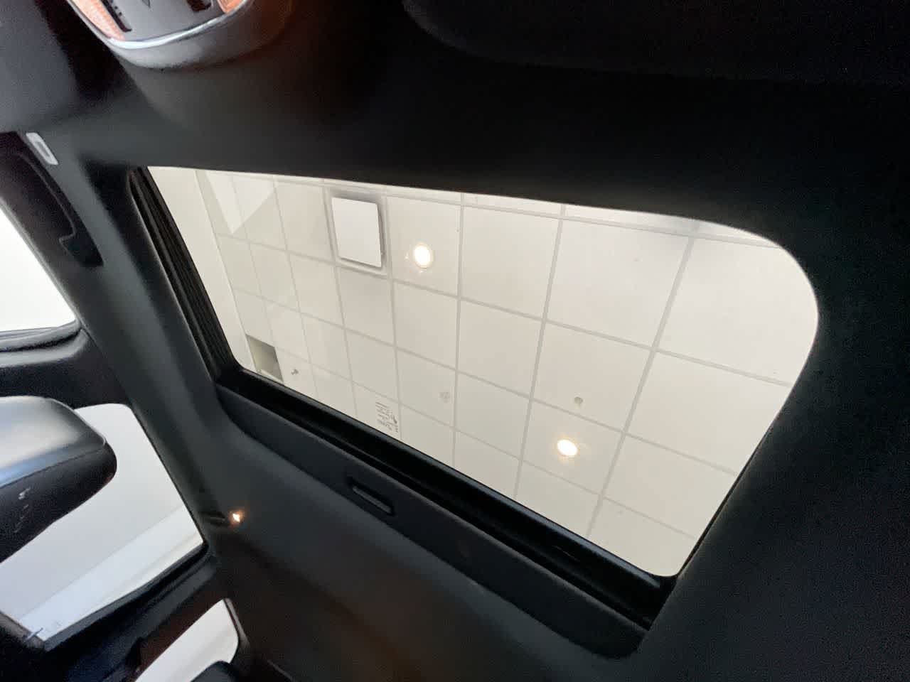 Used 2018 Jeep Grand Cherokee Limited AWD/4WD image 22