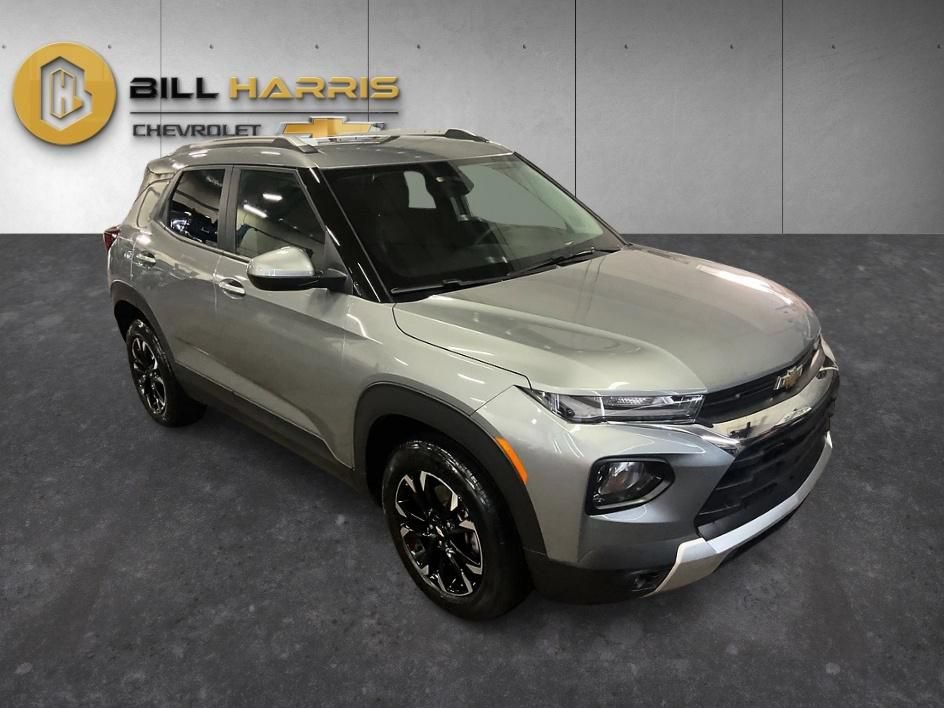 Used 2023 Chevrolet TrailBlazer LT w/ Convenience Package AWD/4WD image 9