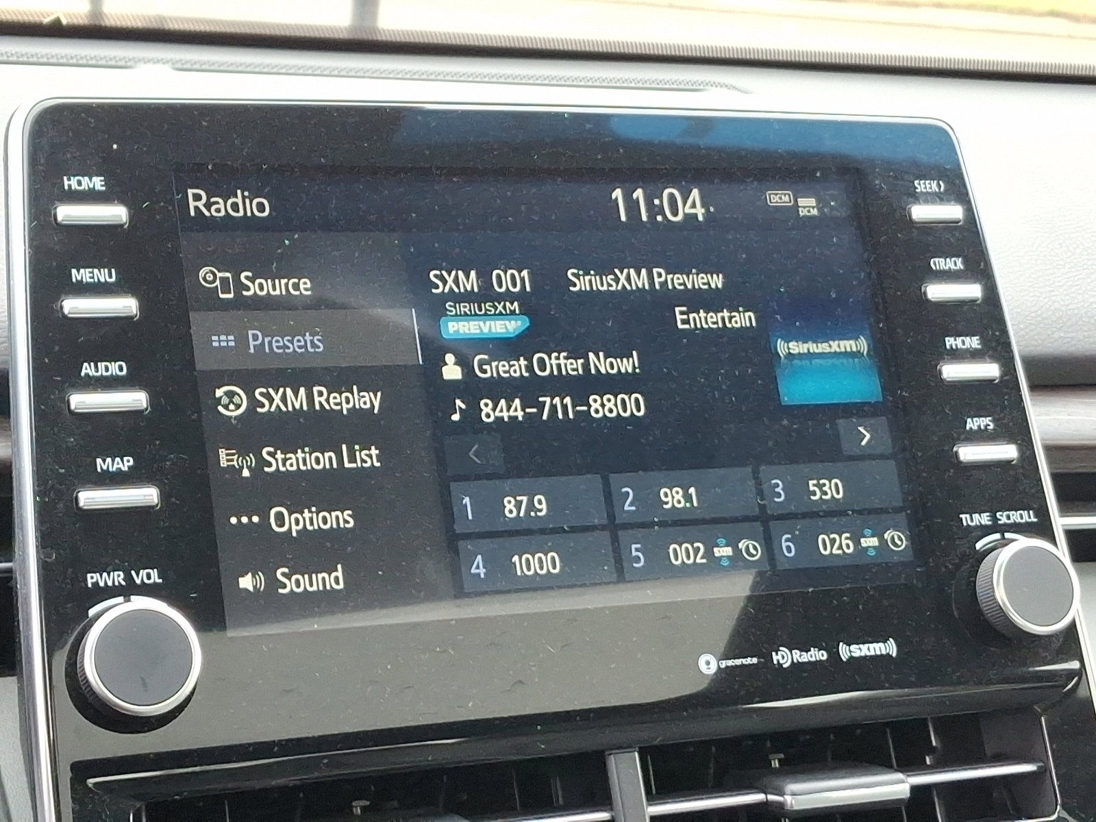 Used 2021 Toyota Avalon XLE image 18