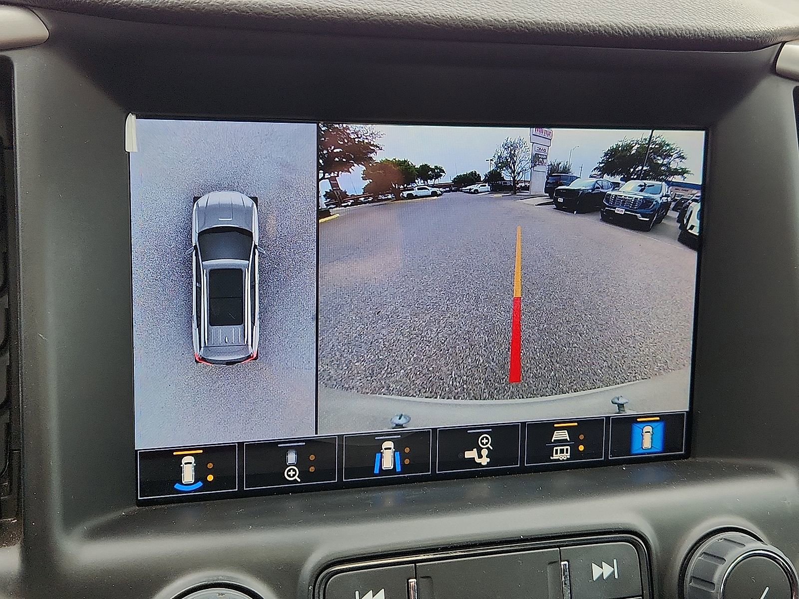 Used 2022 GMC Terrain AT4 w/ Tech Package image 18