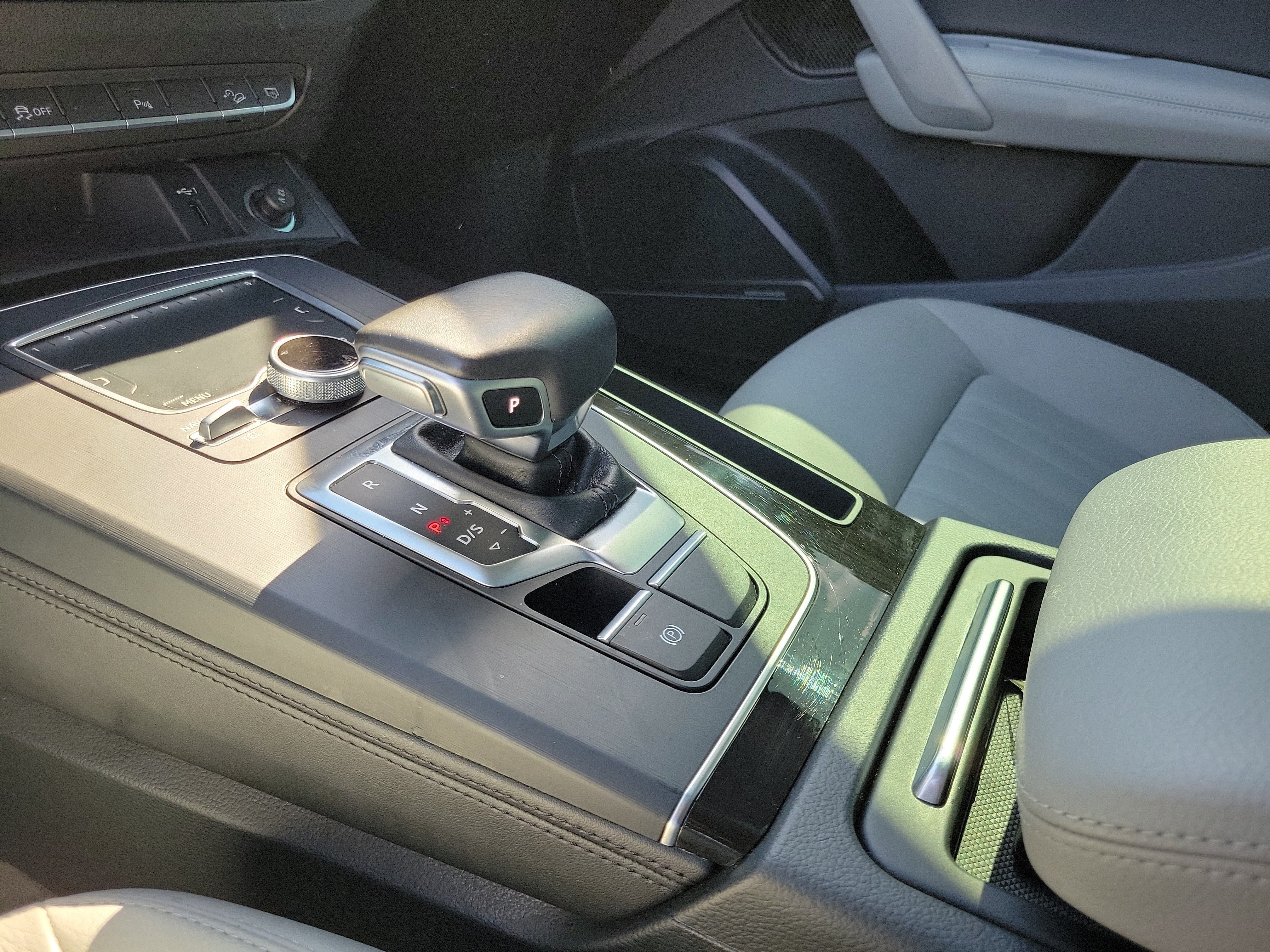 Used 2018 Audi Q5 Prestige w/ Prestige Package AWD/4WD image 29
