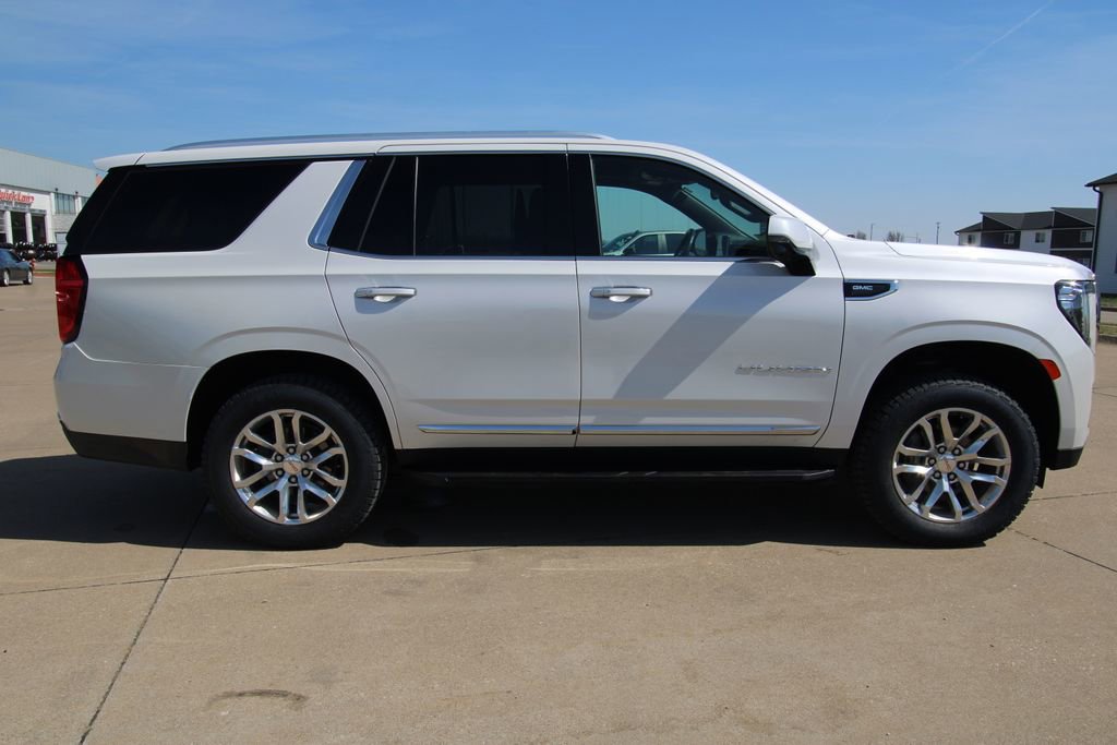 Used 2021 GMC Yukon SLT w/ SLT Luxury Plus Package image 4