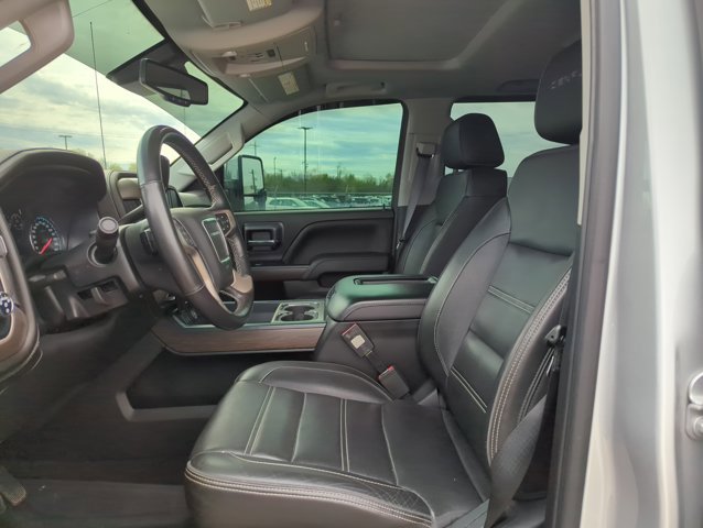 Used 2018 GMC Sierra 2500 Denali w/ Duramax Plus Package image 14