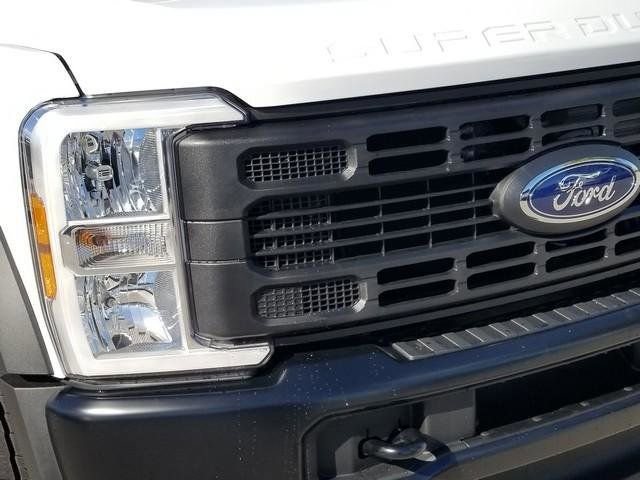 New 2026 Ford F550 4x4 Regular Cab Super Duty image 10