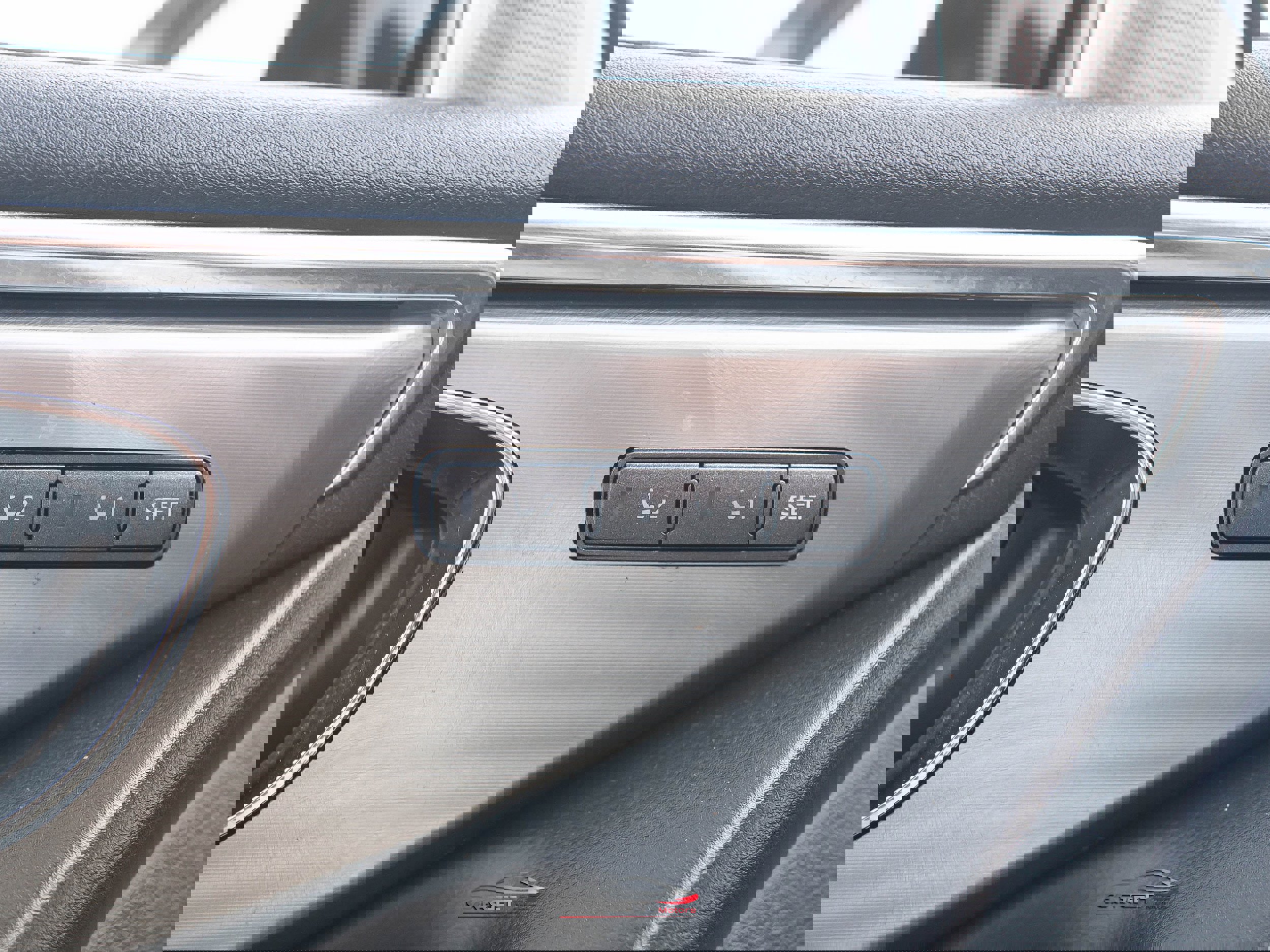 Used 2019 INFINITI Q60 3.0t Luxe w/ Essential Package image 36