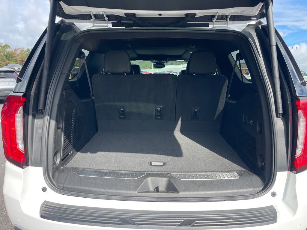 Used 2024 GMC Yukon XL Denali image 16