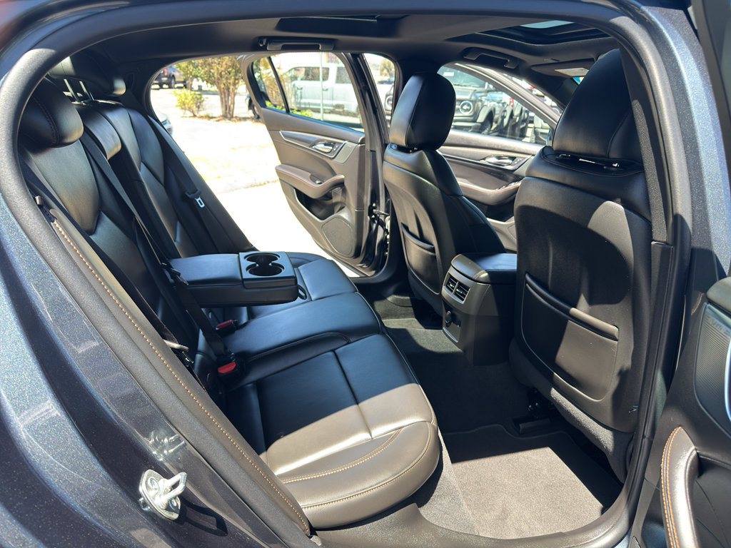 Used 2025 Cadillac CT5 Sport RWD image 31