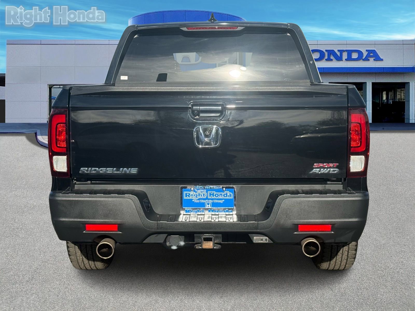 Used 2023 Honda Ridgeline Sport image 7