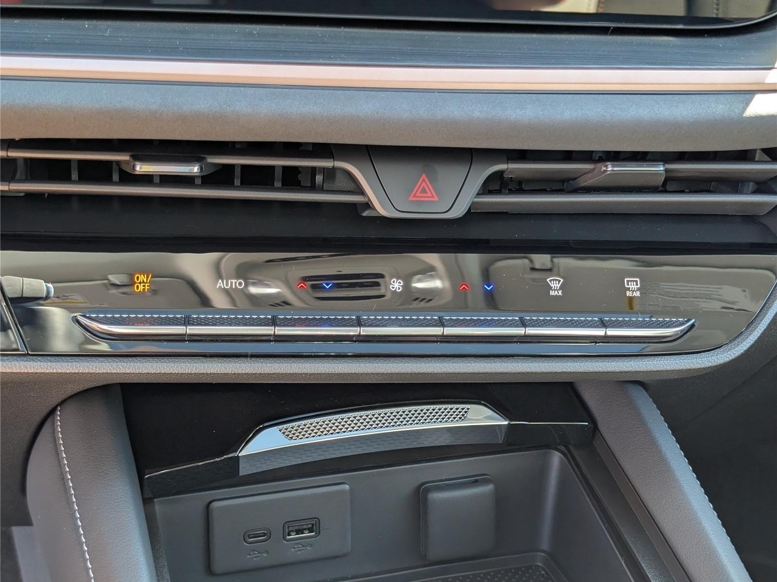 New 2026 Buick Envision Sport Touring AWD/4WD image 24