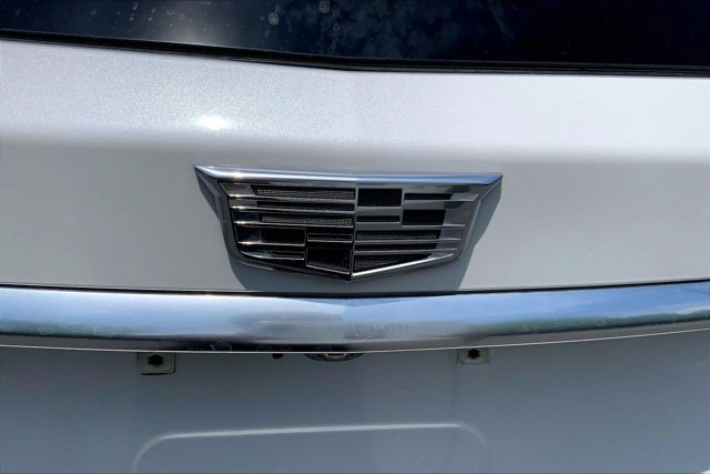 Used 2024 Cadillac XT6 Premium Luxury w/ Technology Package AWD/4WD image 32