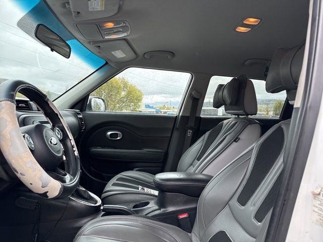 Used 2015 Kia Soul + FWD image 14