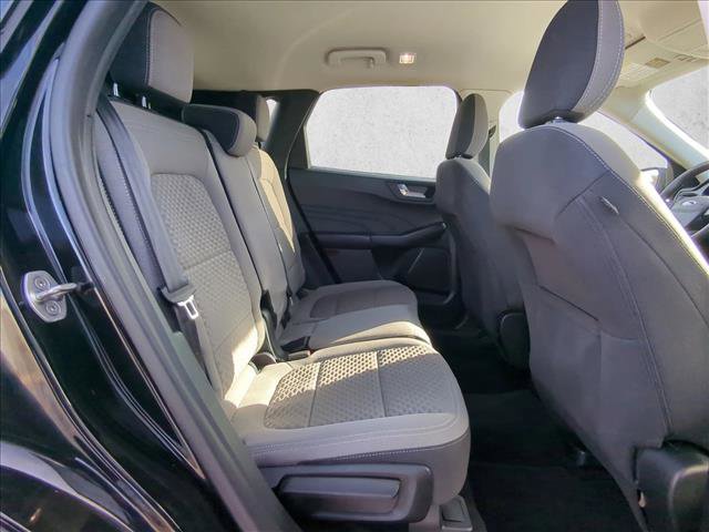 Used 2021 Ford Escape SE image 19