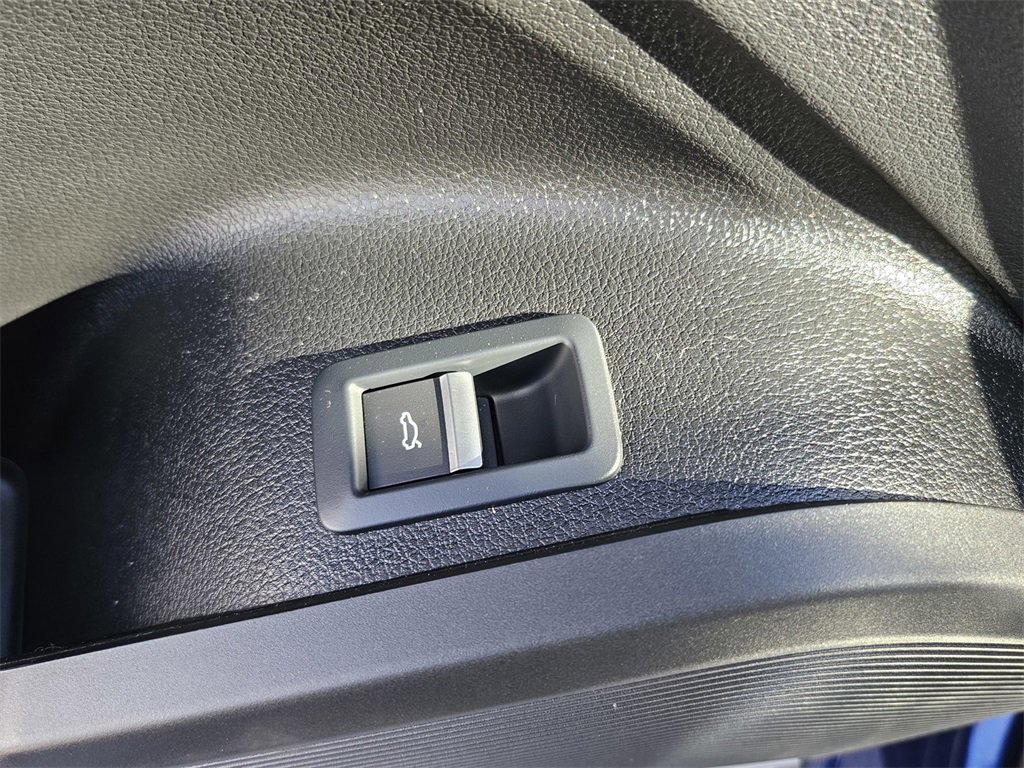 Used 2025 Audi Q5 2.0T Premium Plus w/ Premium Plus Package image 12