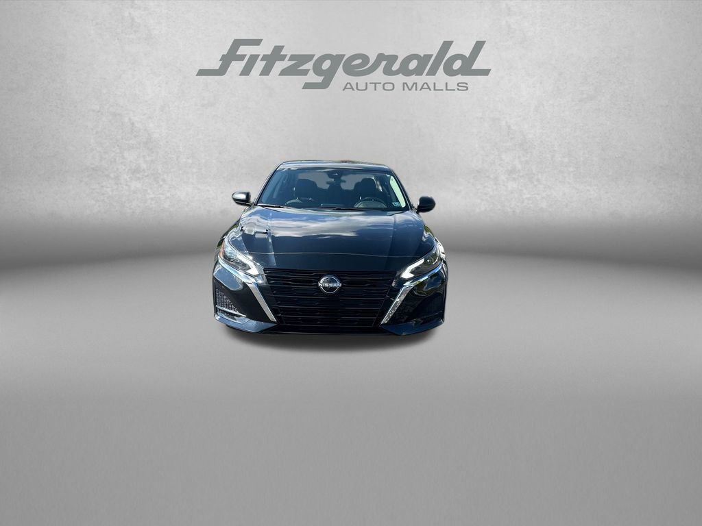 Used 2024 Nissan Altima 2.5 S FWD image 2