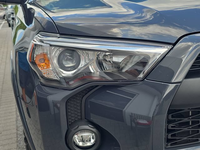Used 2024 Toyota 4Runner TRD Off-Road Premium w/ Moonroof Package AWD/4WD image 10