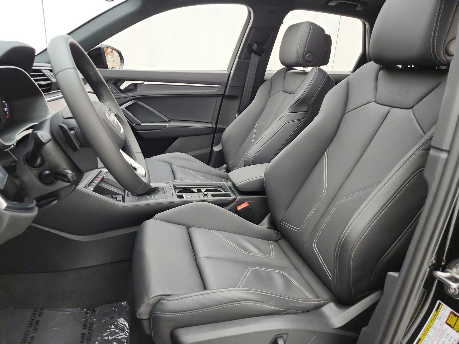 Used 2025 Audi Q3 2.0T Premium w/ Convenience Package AWD/4WD image 13