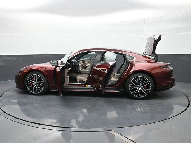 Certified 2022 Porsche Taycan 4S image 28