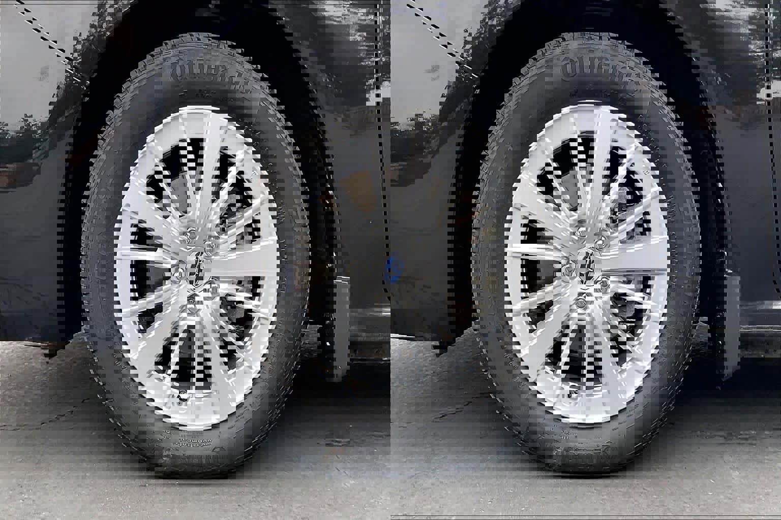 Used 2017 Subaru Impreza 2.0i Premium image 12