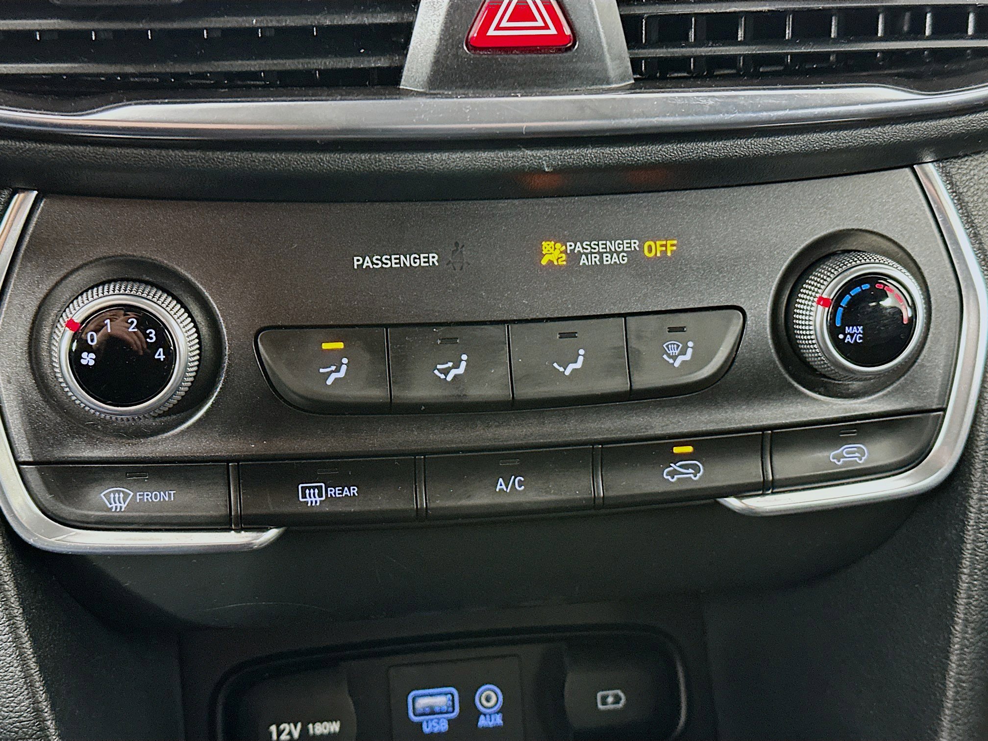Used 2019 Hyundai Santa Fe SE FWD image 23