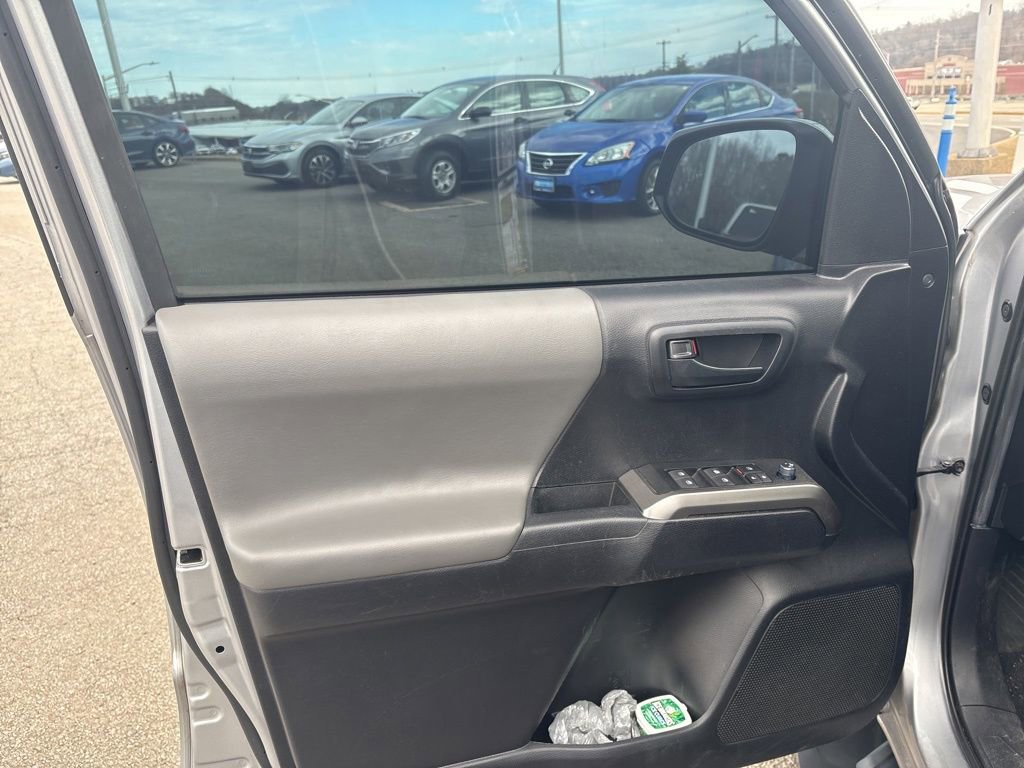 Used 2021 Toyota Tacoma 2WD Double Cab image 13