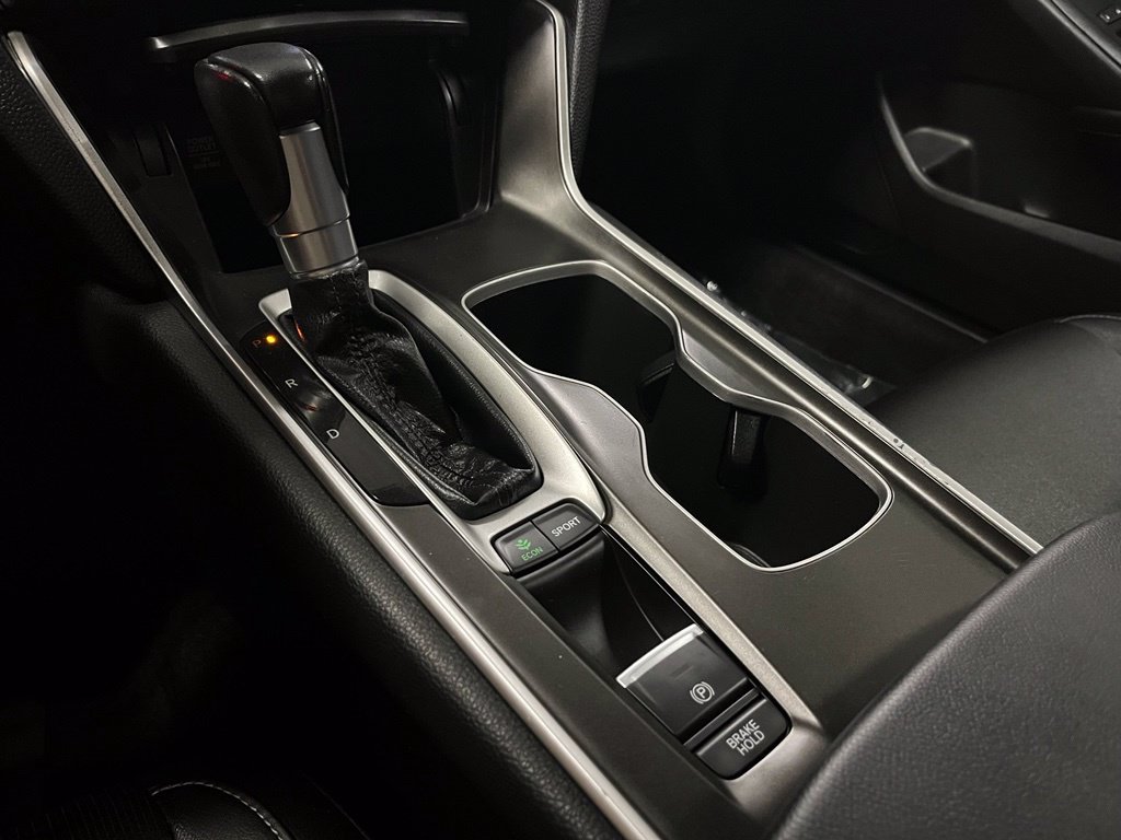 Used 2018 Honda Accord Sport image 11