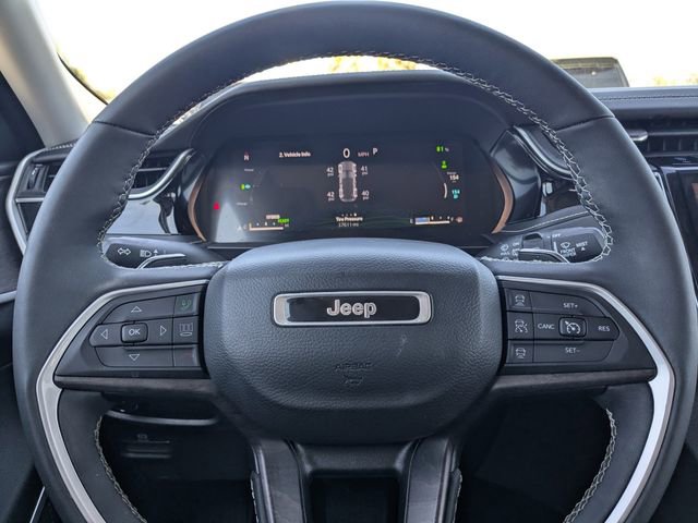 Used 2022 Jeep Grand Cherokee Limited 4xe image 24