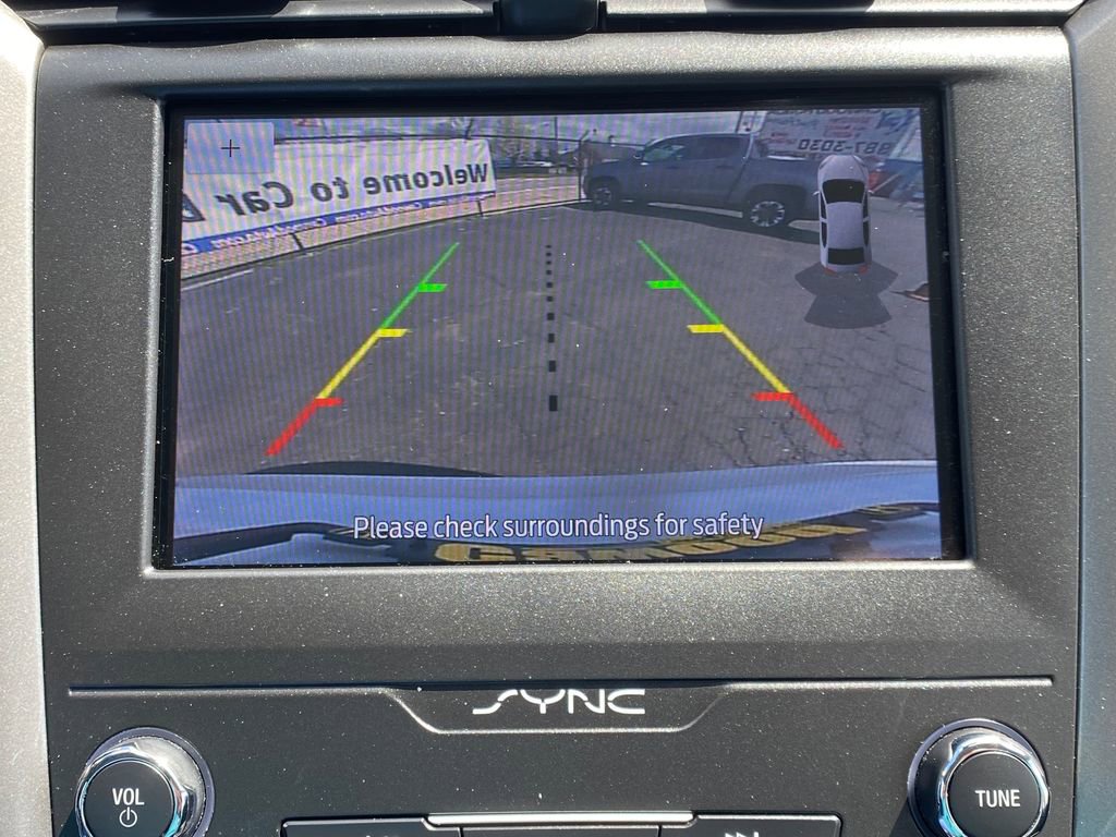 Used 2020 Ford Fusion SE FWD image 26