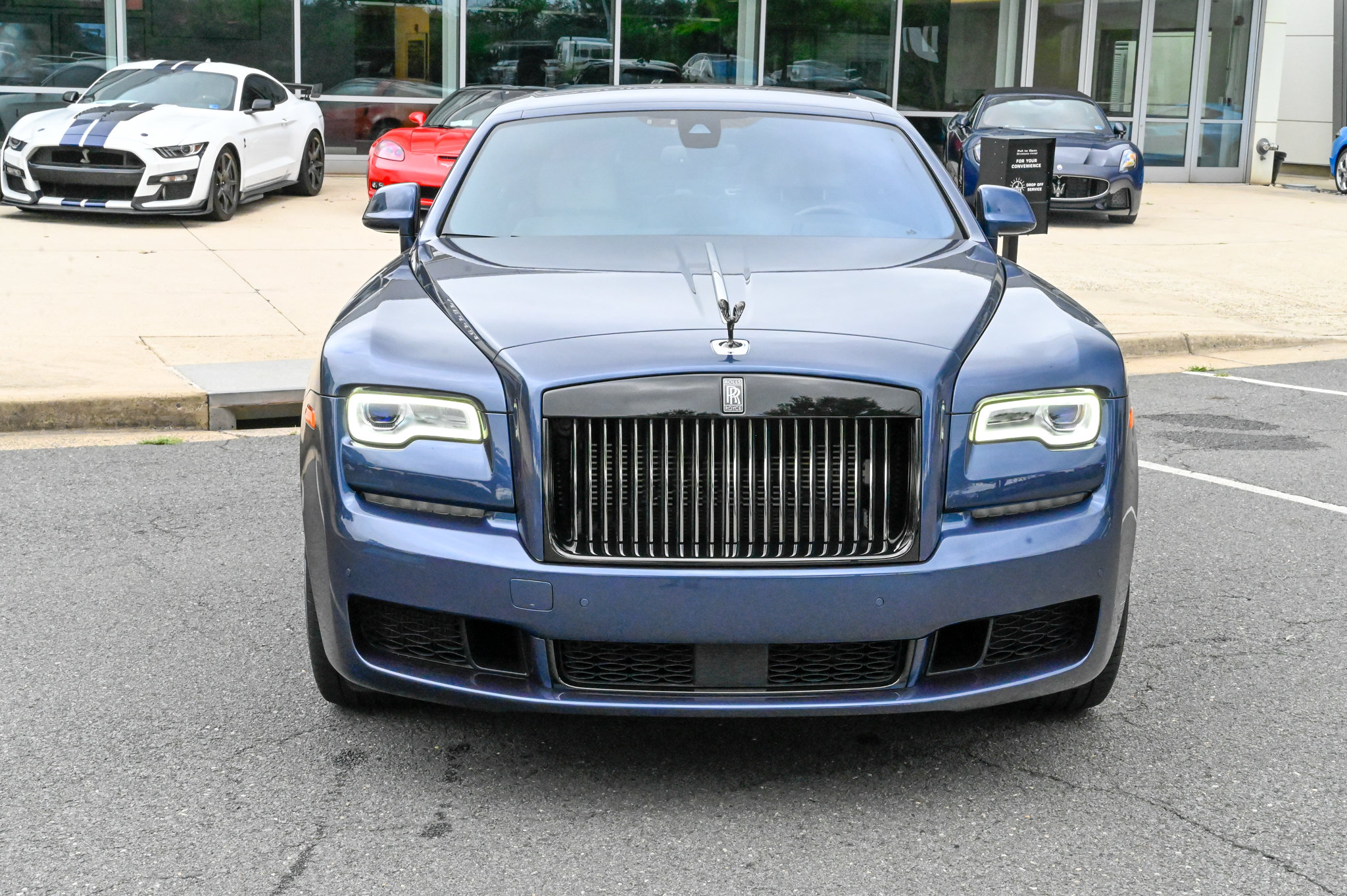 Used 2018 Rolls-Royce Ghost RWD image 2
