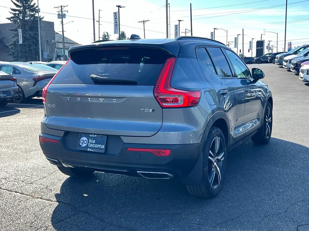 Used 2019 Volvo XC40 T5 R-Design AWD/4WD image 9