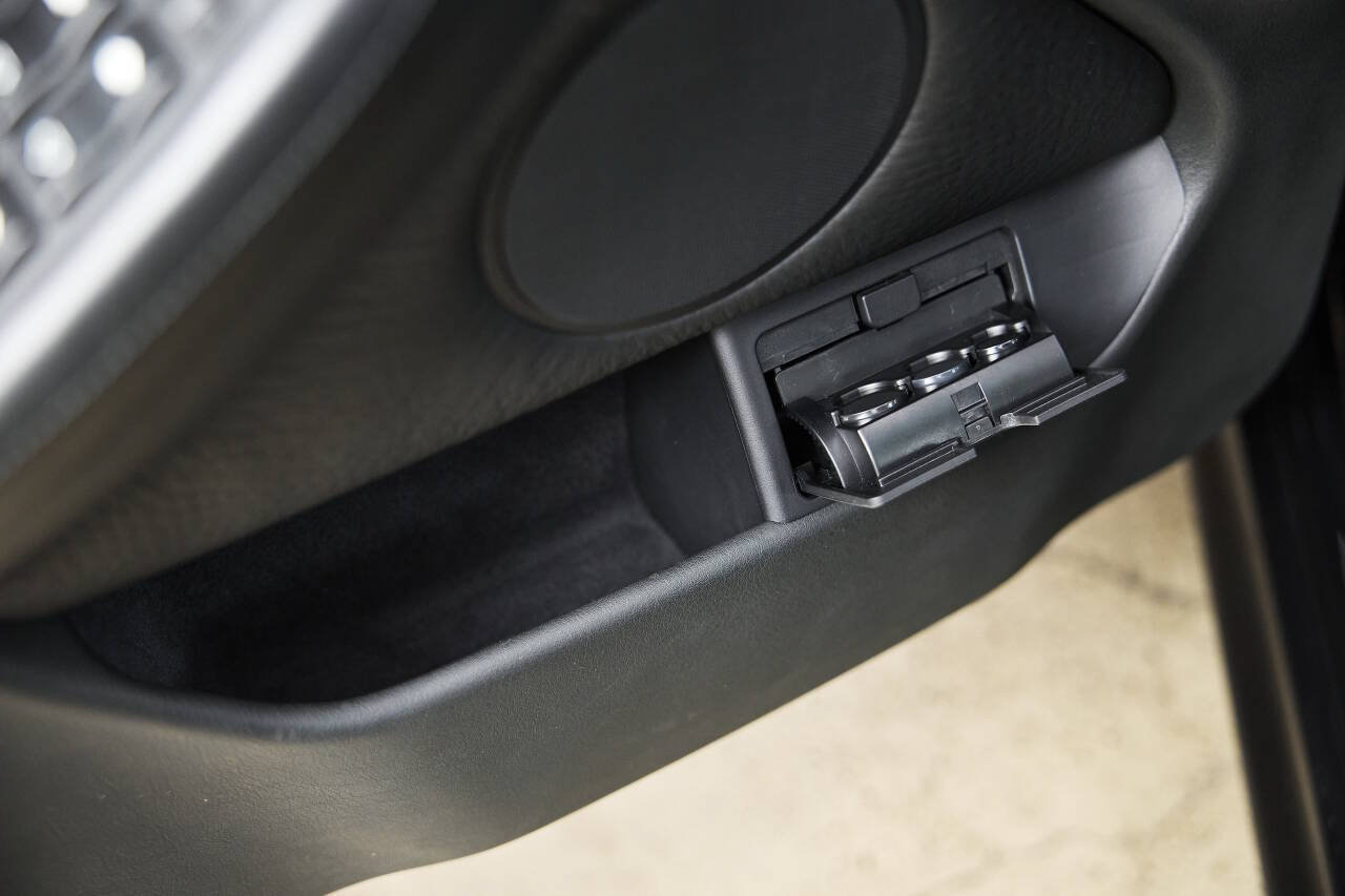 Used 2003 BMW M5 RWD image 91
