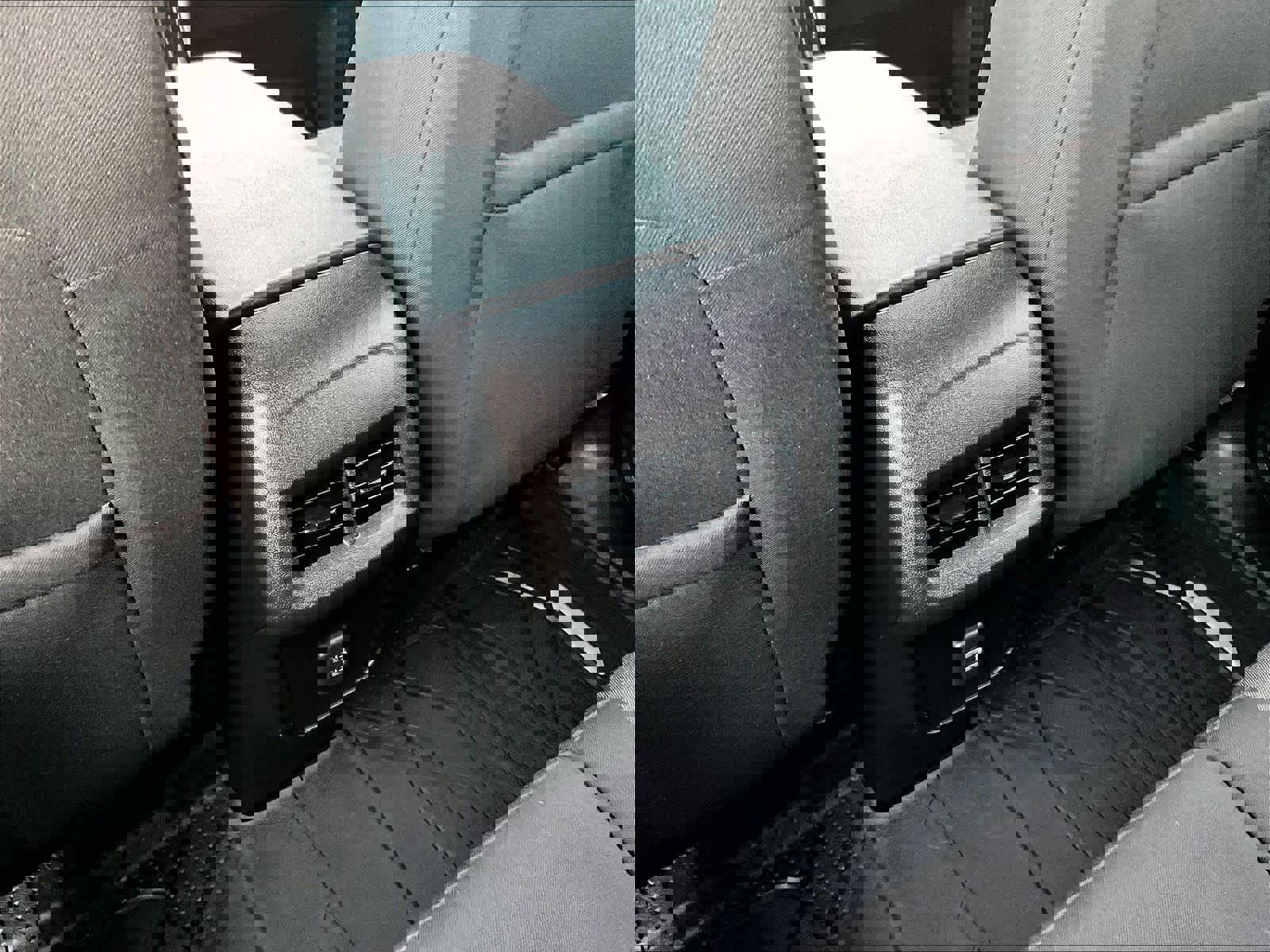 Used 2019 Chevrolet Equinox LT image 28