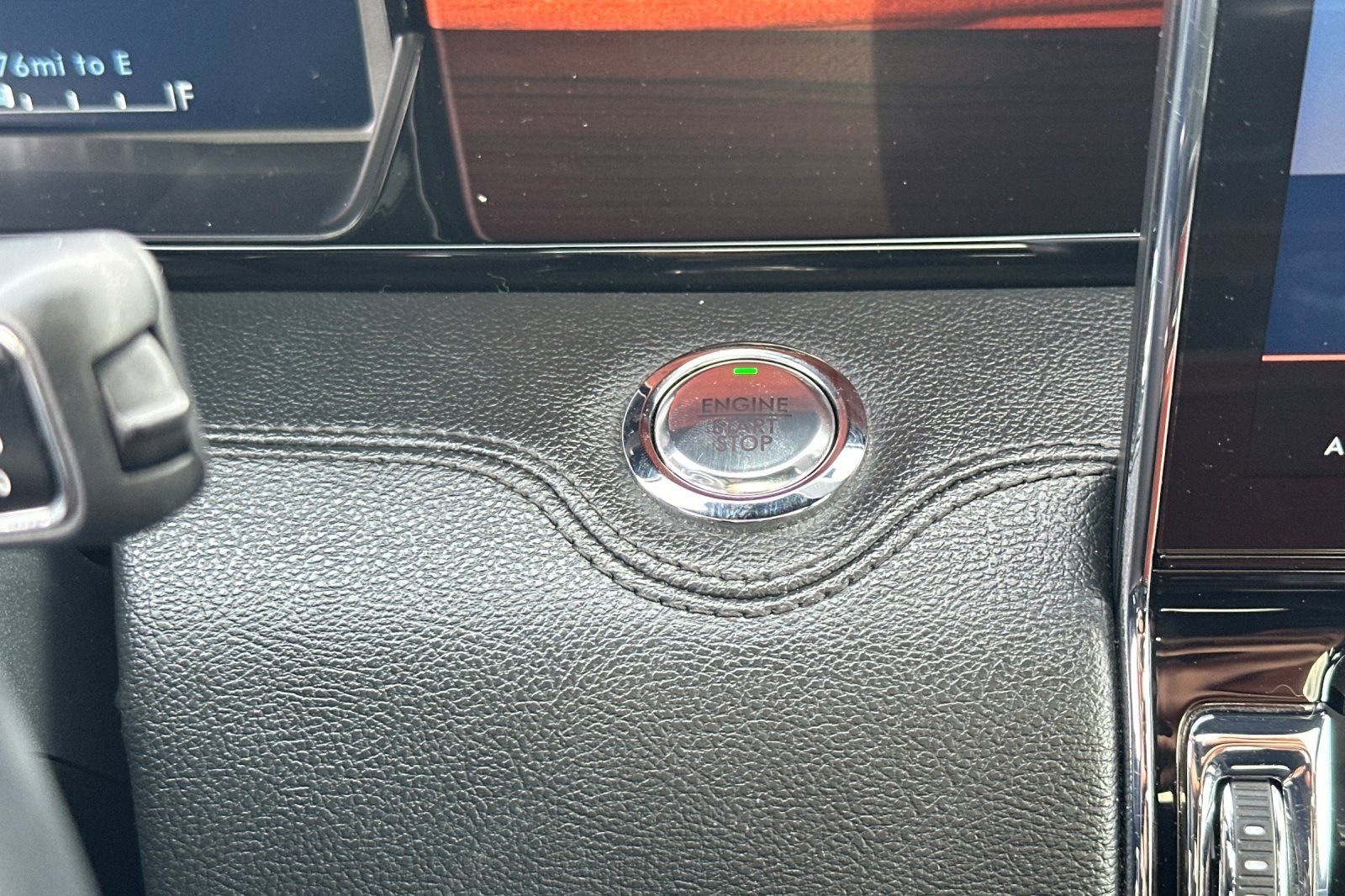 Used 2022 Lincoln Navigator L Reserve image 22