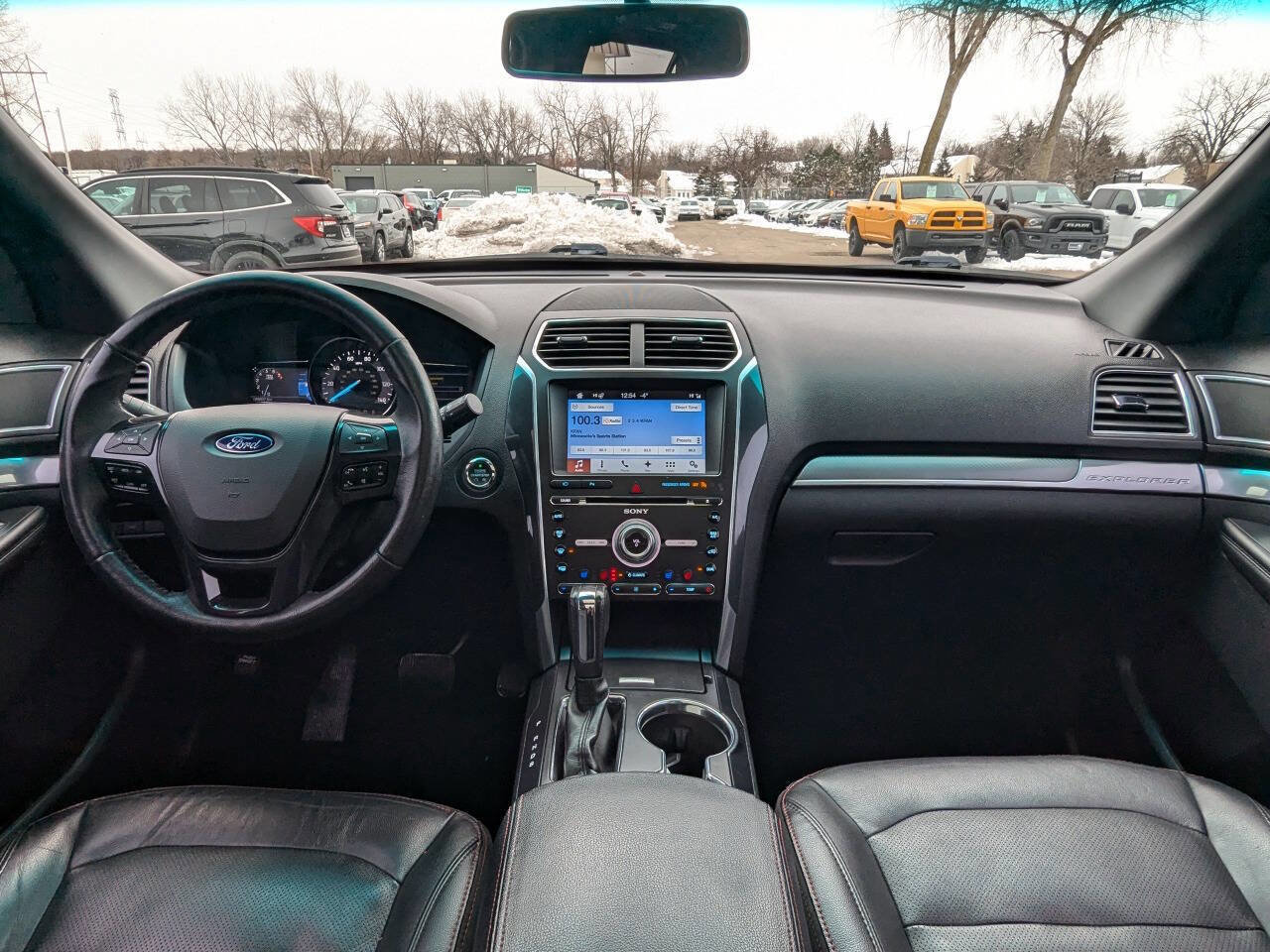 Used 2017 Ford Explorer Sport image 2