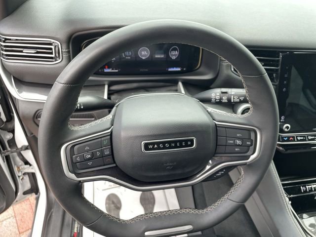 Used 2022 Jeep Wagoneer Series I RWD image 12