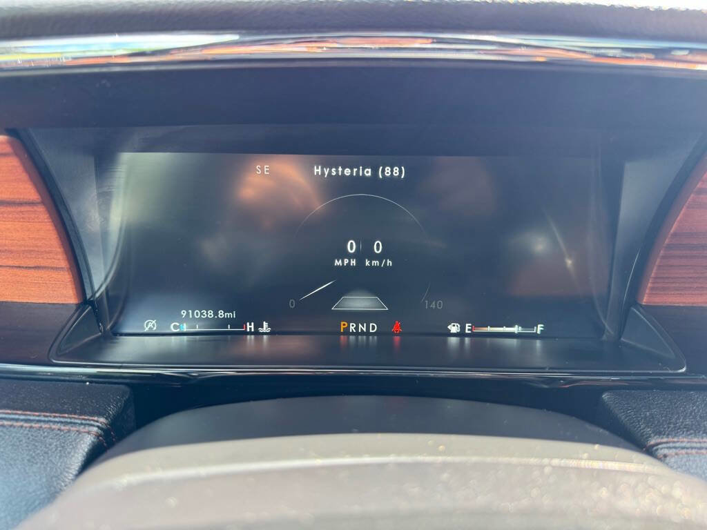 Used 2019 Lincoln Navigator Reserve AWD/4WD image 17