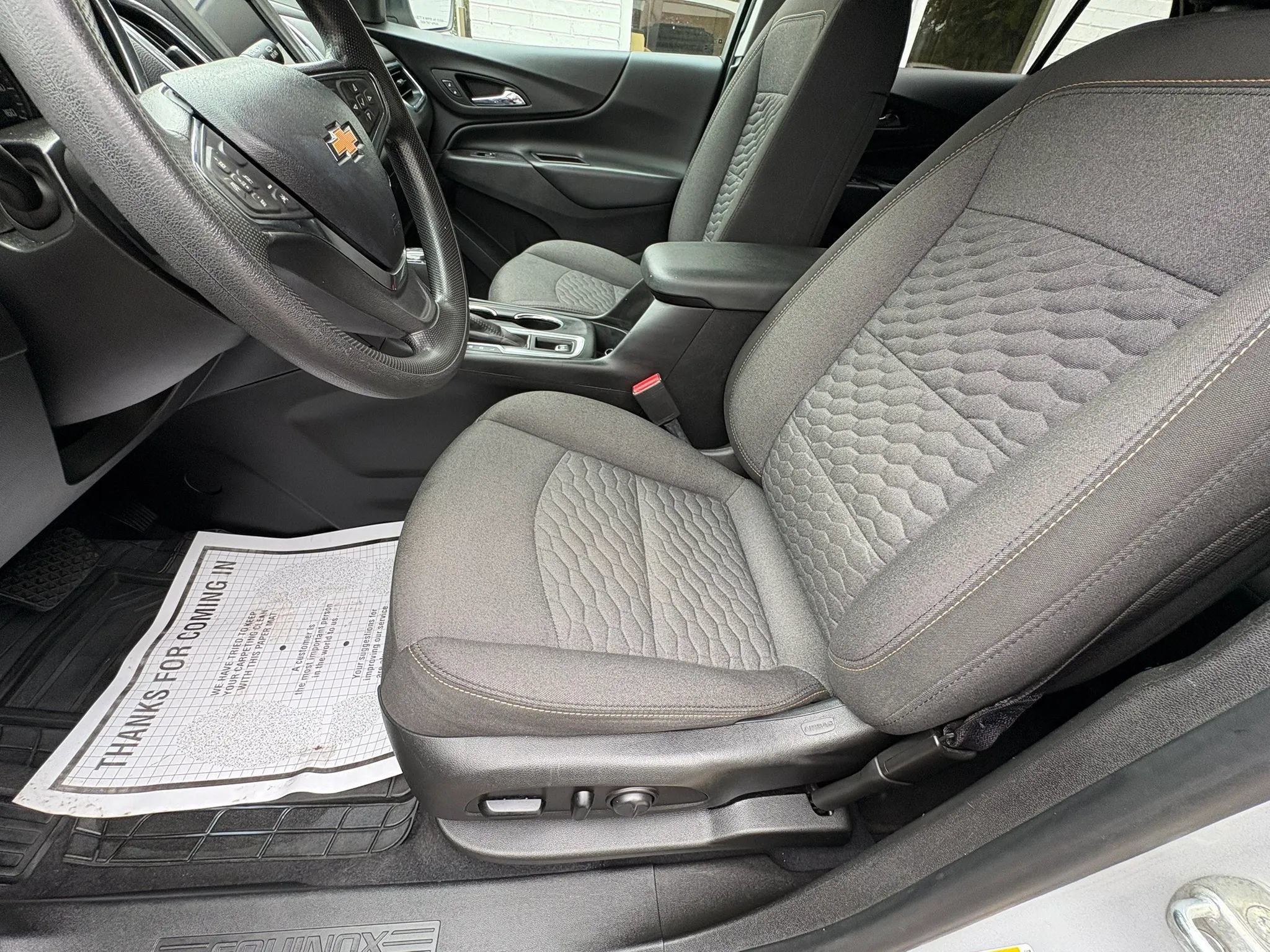 Used 2021 Chevrolet Equinox LT AWD/4WD image 25