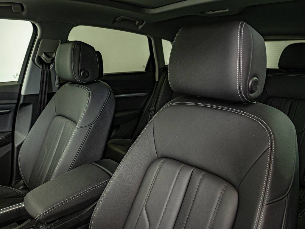 Used 2021 Audi e-tron Premium w/ Convenience Plus Package AWD/4WD image 31