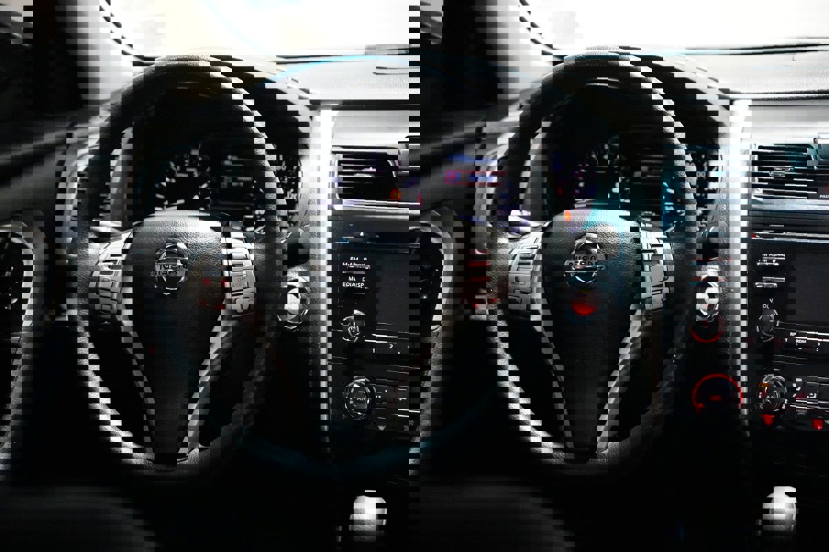 Used 2014 Nissan Altima 2.5 S w/ Display Audio Package FWD image 18