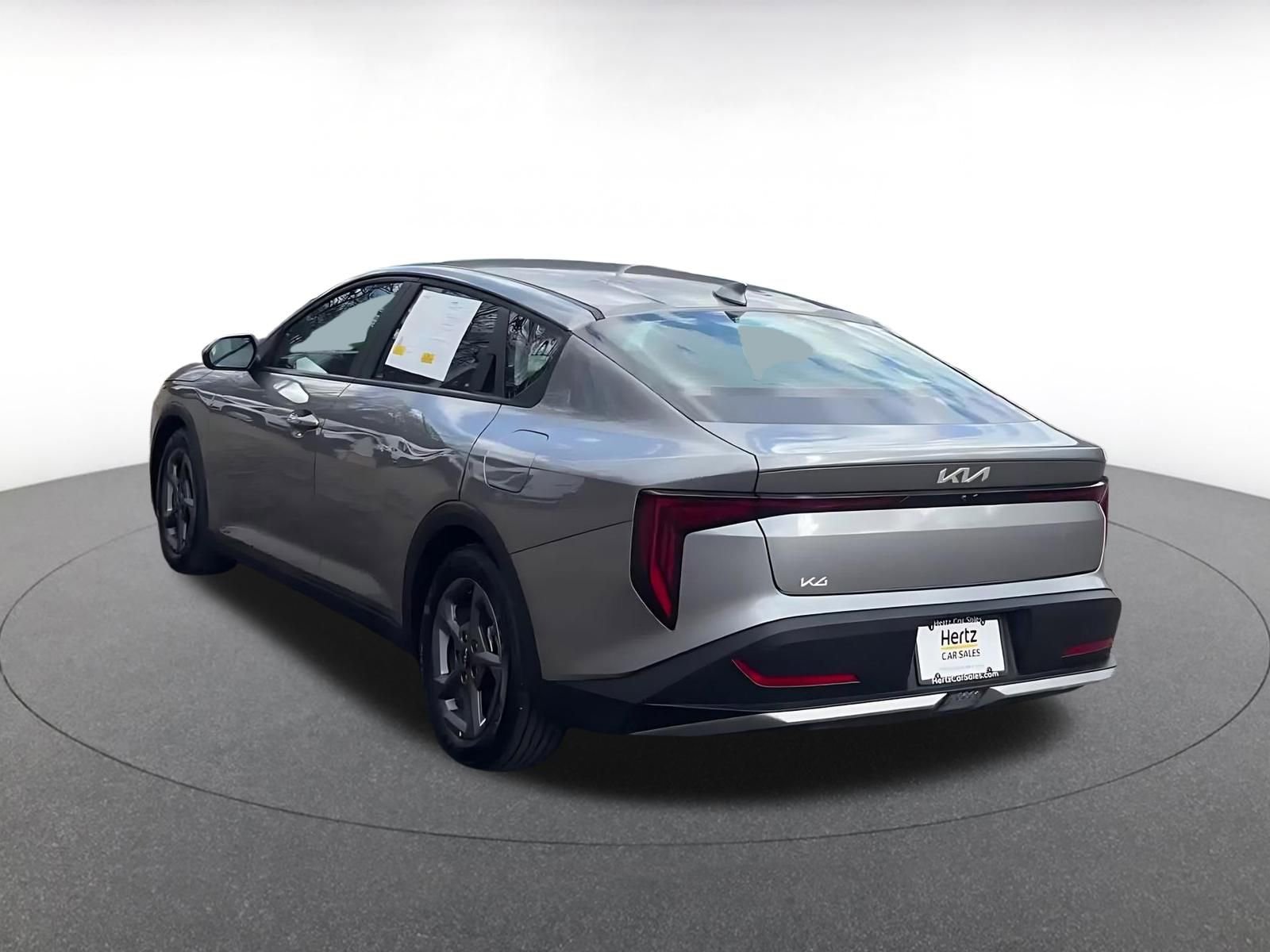 Used 2025 Kia K4 LXS image 11