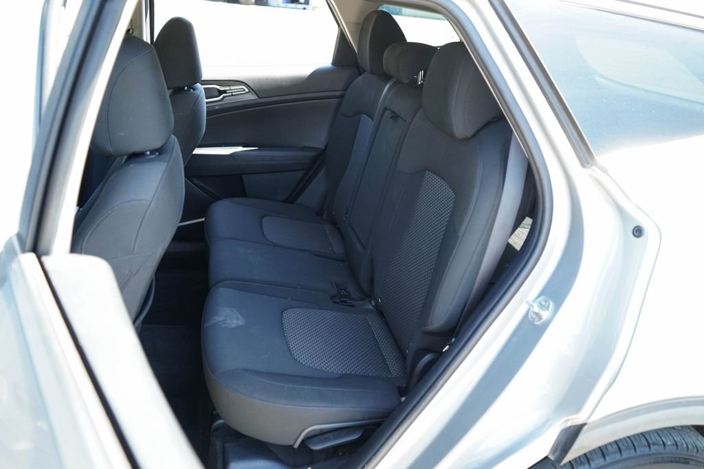 Used 2023 Kia Sportage LX FWD image 9