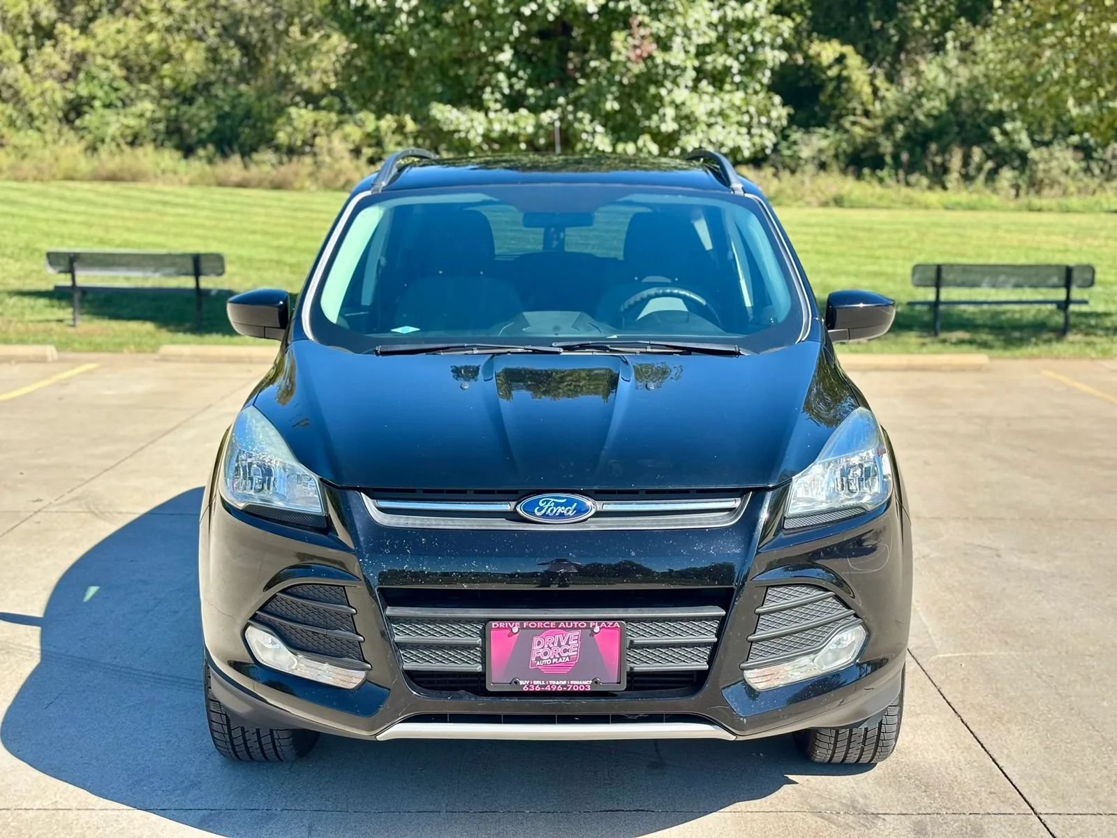 Used 2016 Ford Escape SE w/ Equipment Group 201A AWD/4WD image 2