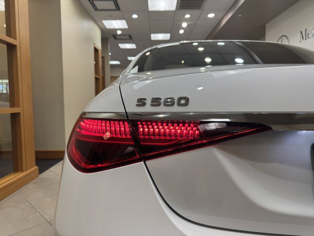 Certified 2026 Mercedes-Benz S 580 4MATIC Sedan image 25