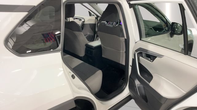 Used 2024 Toyota RAV4 XLE w/ Weather Package AWD/4WD image 18