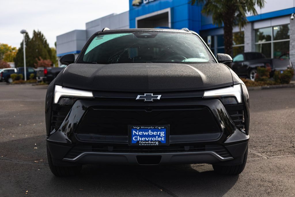 New 2025 Chevrolet Blazer EV LT w/ Midnight/Sport Edition FWD image 24