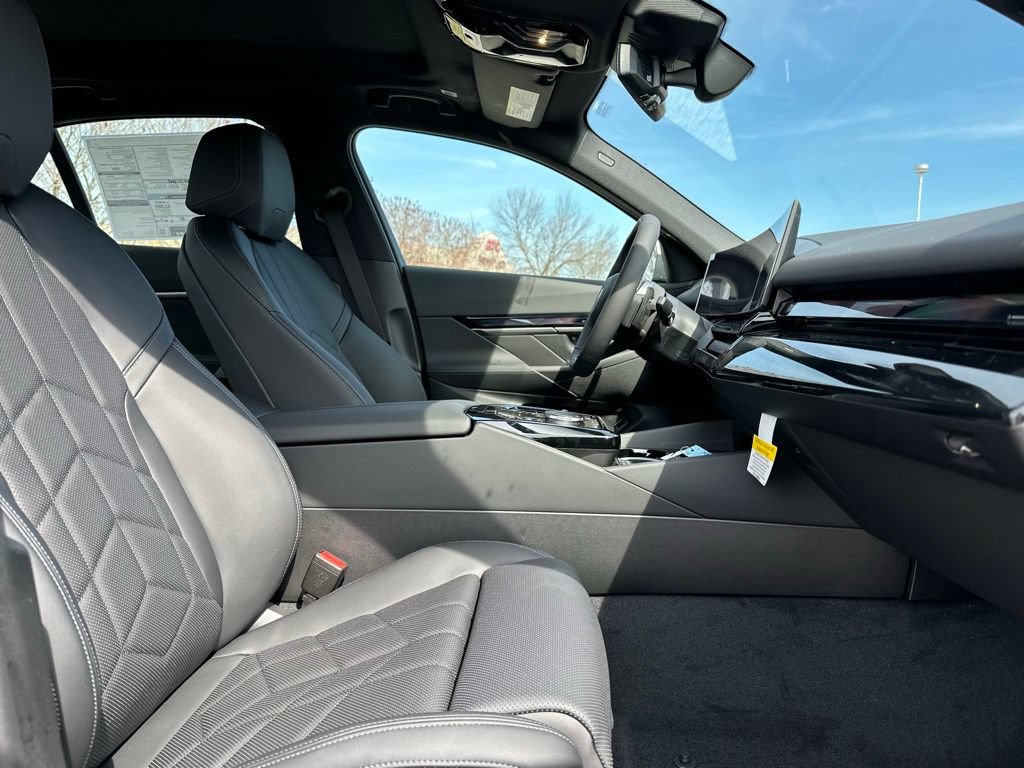 New 2026 BMW 530i xDrive w/ M Sport Package AWD/4WD image 23